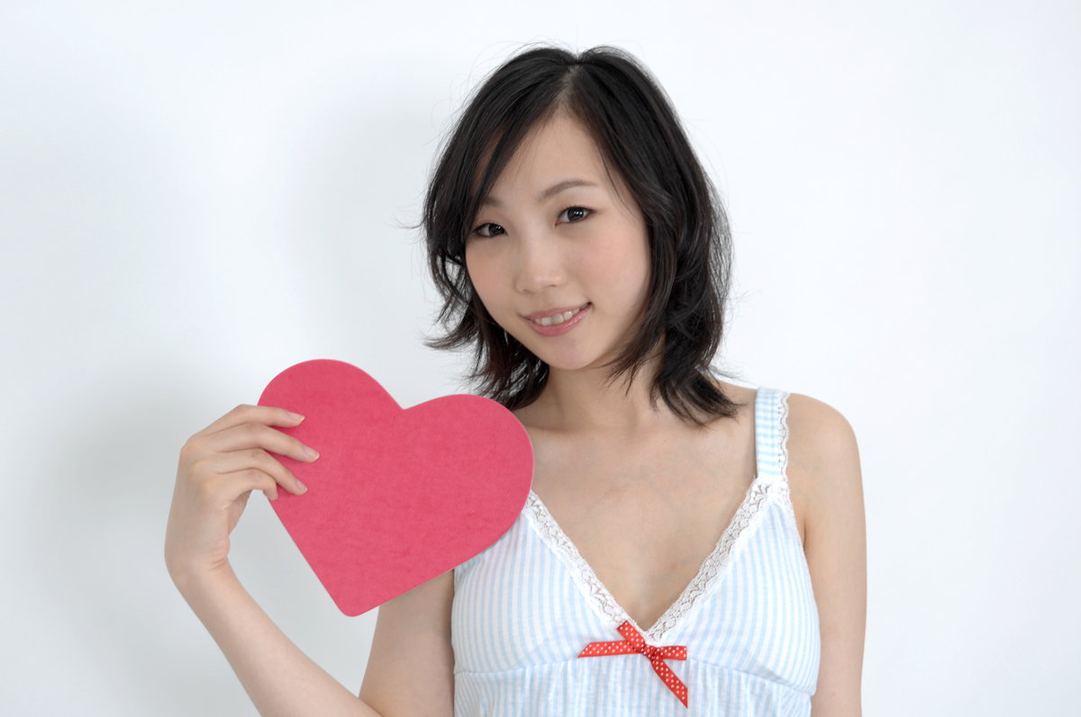 日本人女性のビジネスミーティング